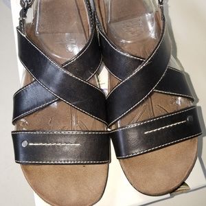 Naturalizer Natural Soul Black Leather Criss-Cross